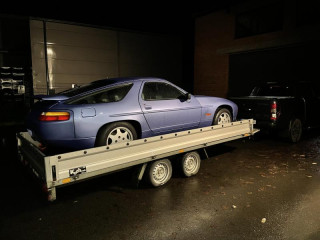JH 1986er Porsche 928 S Porsche 1986 Ein Gran-Turismo-Wagen mit V8-Frontmotor und Hinterradantrieb. Getriebe und Differential liegen in einem gemeinsamen Gehäuse an der Hinterachse (Transaxle) (58)